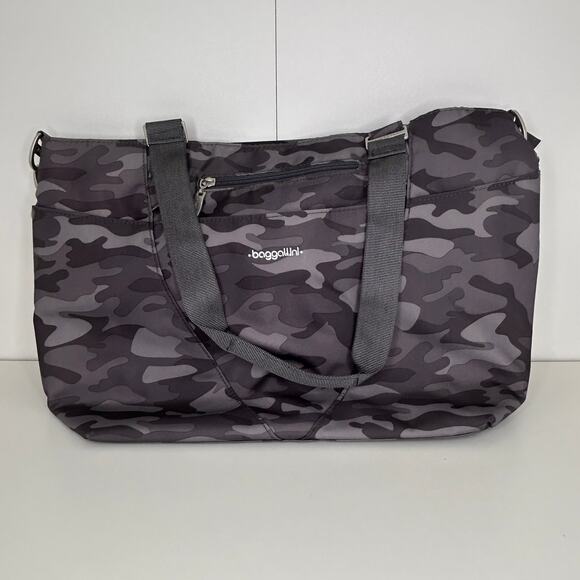Baggallini Carryall Tote Shoulder Bag Black Camo Travel Work Gym Purse Handbag - Picture 2 of 9